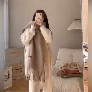 Aritzia Tan Scarf - One Size